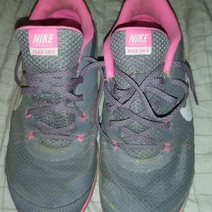 Nike Training Flex TR5 sz 9